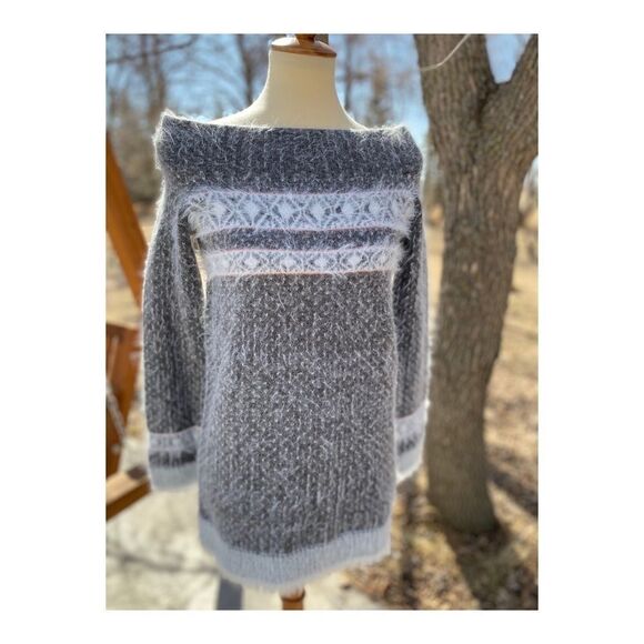 Sleeping on Snow Slouchy Off Shoulder Sweater Wool Blend Fuzzy NWT Sz S Grey - Picture 2 of 16